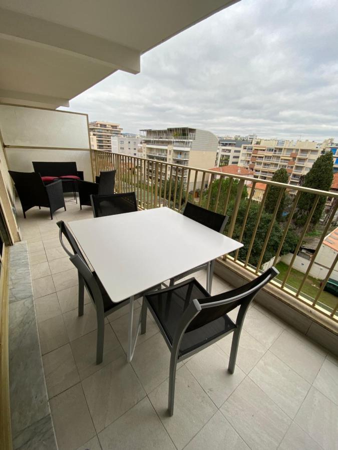 Superbe Appartement Renove A Neuf A 100M De La Mer Juan-les-Pins Dış mekan fotoğraf